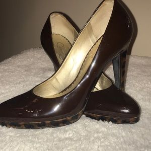 Used Jessica Simpson Brown patent leather heels